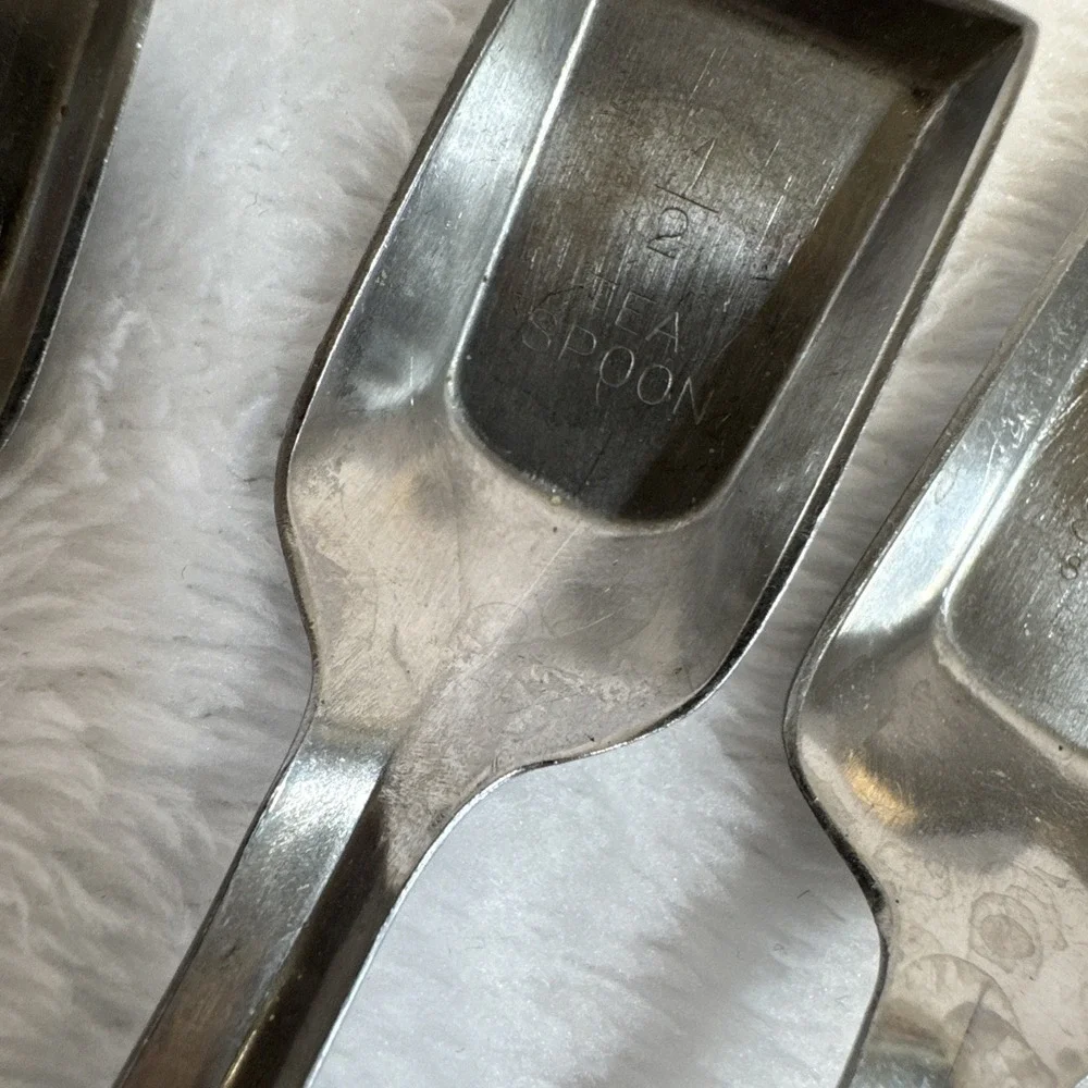 Ekco Flint Vintage Stainless‎ Steel Measuring Spoons Set of 4 USA Shovel Style